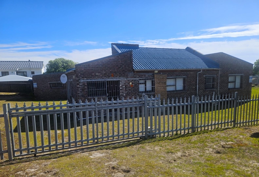 3 Bedroom Property for Sale in Pearly Beach Western Cape